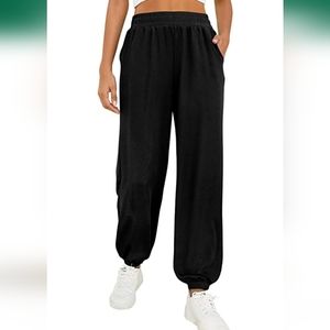 NWT, Women's Joggers